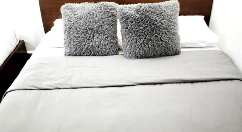 Oyo 90936 Hotel Manjoi Inn 이포 외부 사진