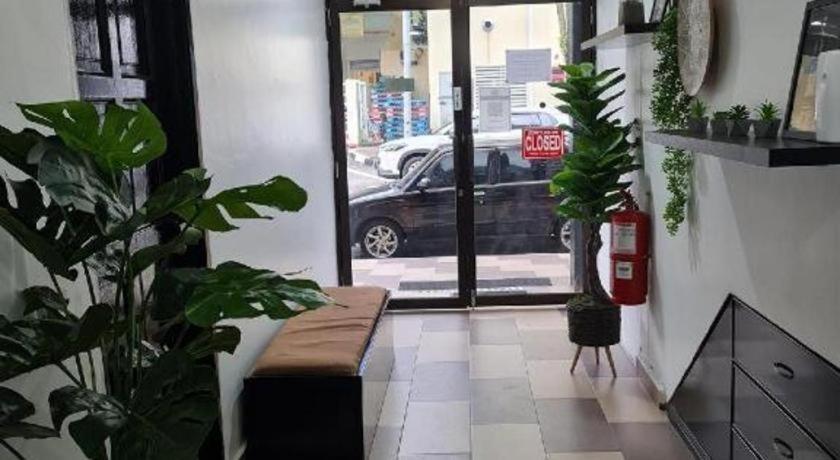 Oyo 90936 Hotel Manjoi Inn 이포 외부 사진
